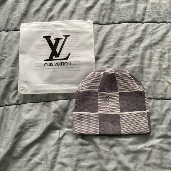 Louis Vuitton Monogram Checkered Hat in Gray and White - Picture 2 of 5